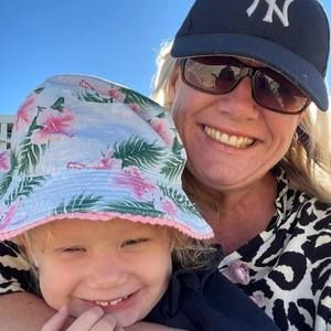 Meet your Posher, Mel